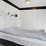 2 Bedroom Cozy In Hébergement de vacances *